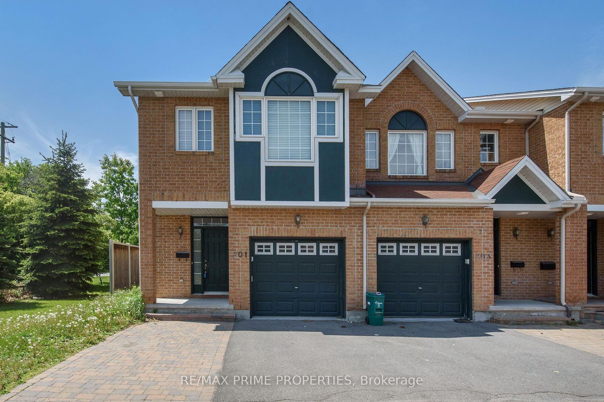 201 FREEDOM Private, Alta Vista and Area — Townhouse for lease, photo 1