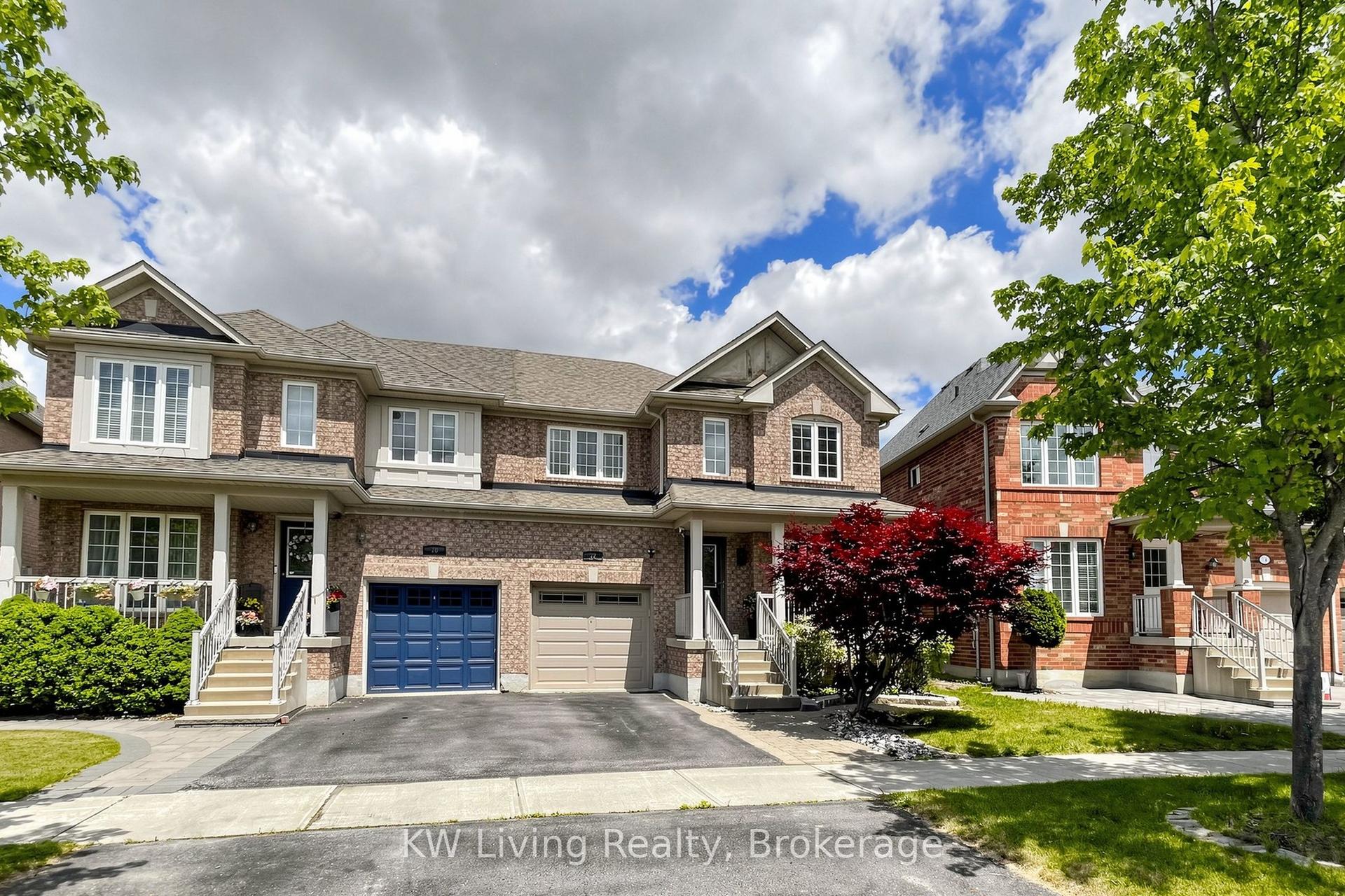 72 Stotts Crescent — photo 1
