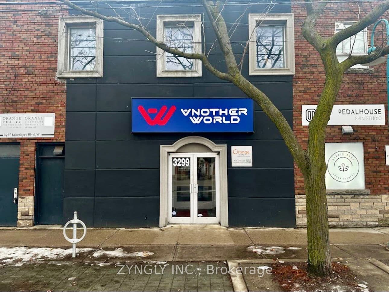 3299 Lakeshore Blvd Boulevard W — photo 1