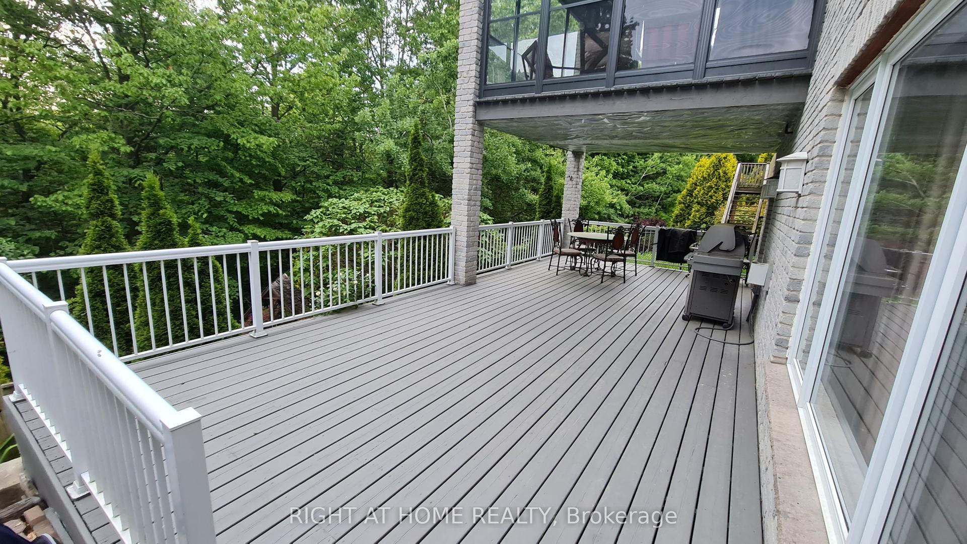 172 Lena Crescent 2 #2 — photo 1