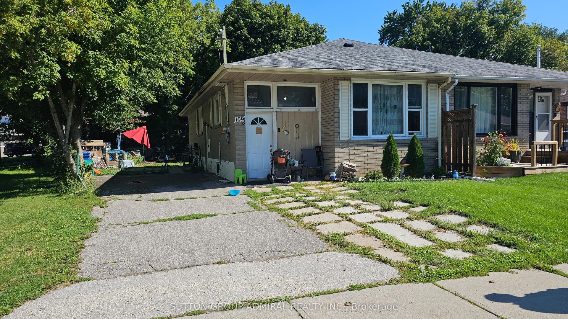 109 Sheldon Avenue Bsmt #Bsmt, Newmarket — Semi-Detached for lease, photo 1