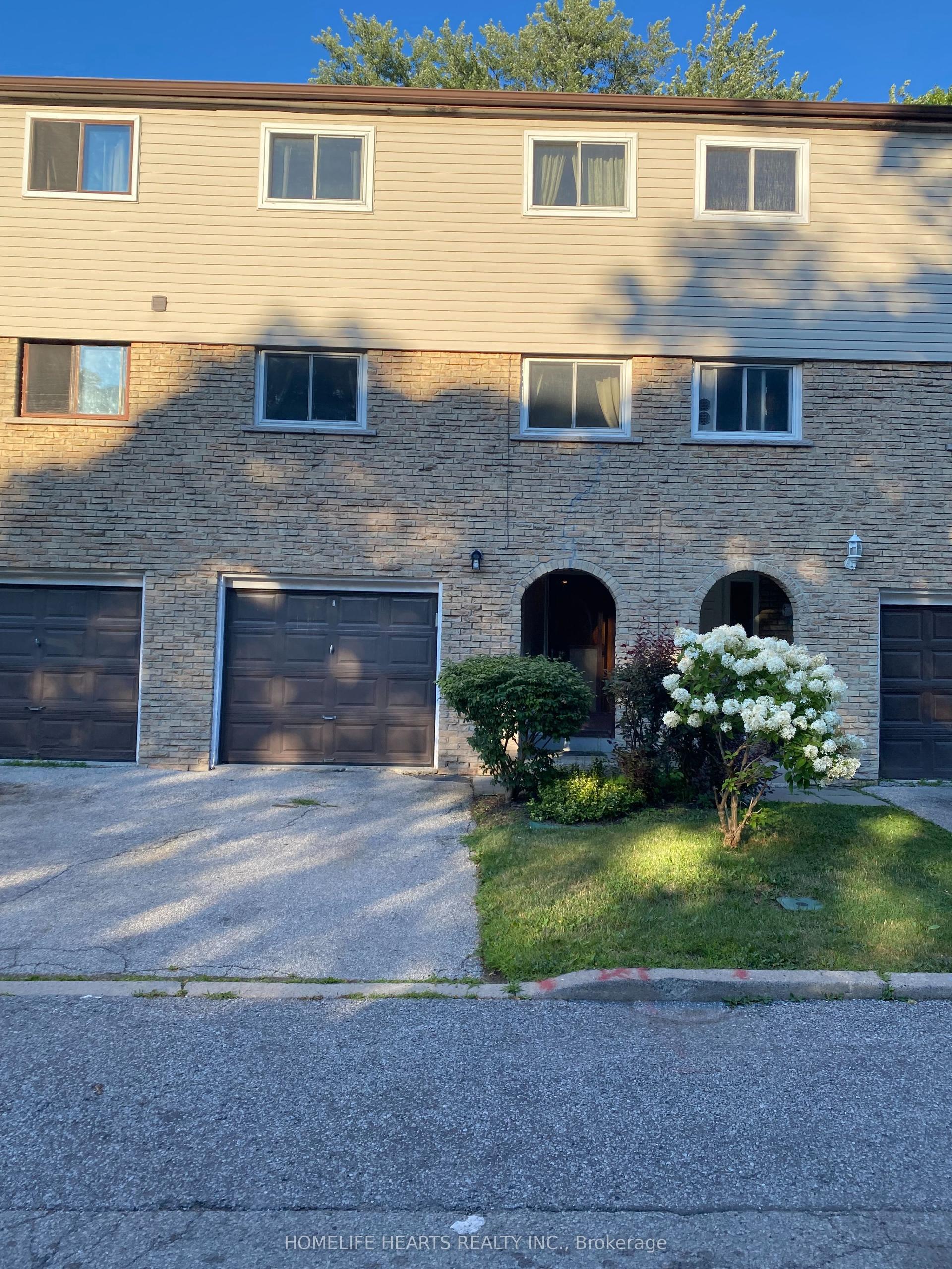 21 Rockwood Drive 22 #22, Toronto — Condo Town for sale, photo 1