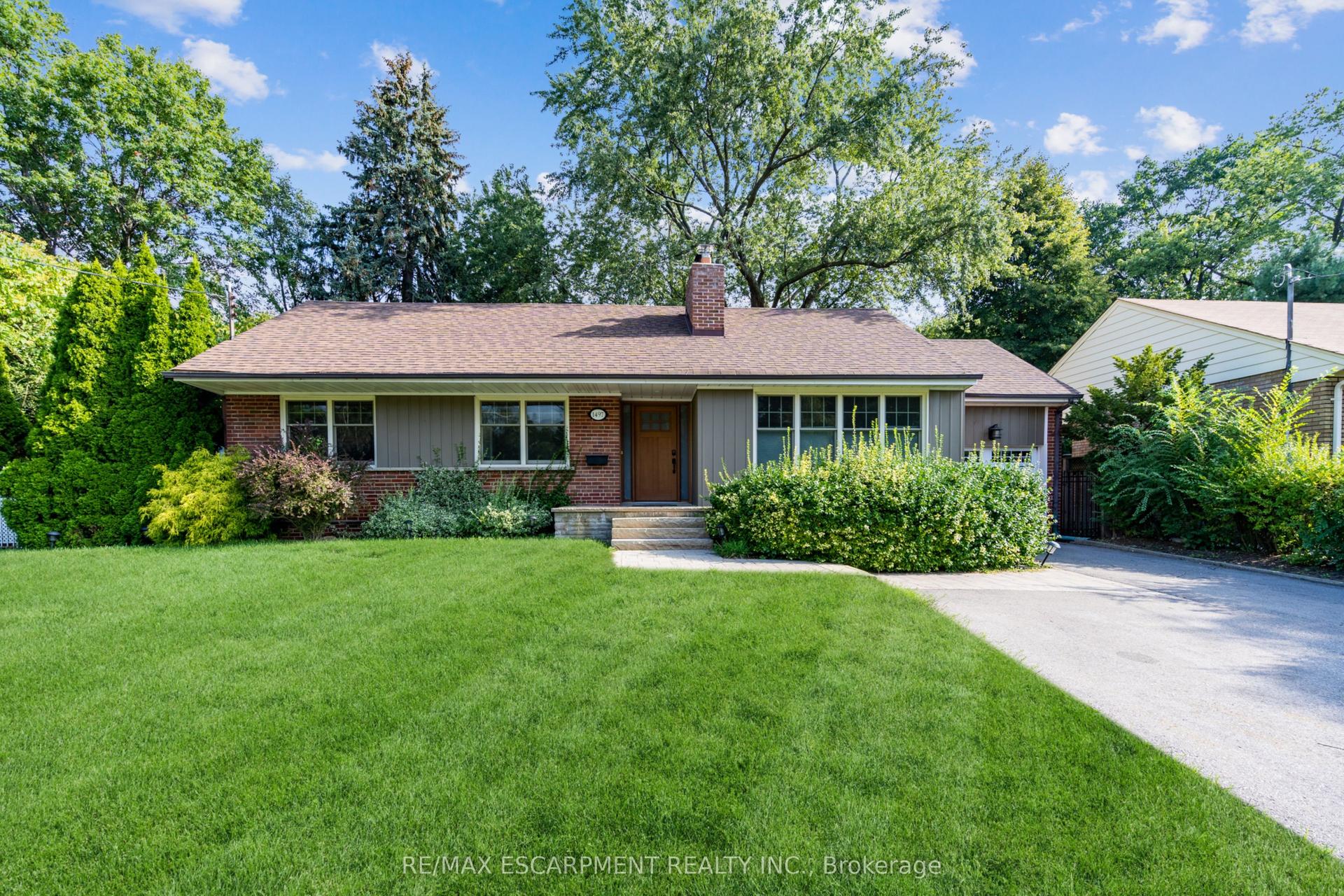 1497 Park Royale Boulevard Main #Main, Mississauga — Detached for lease, photo 1