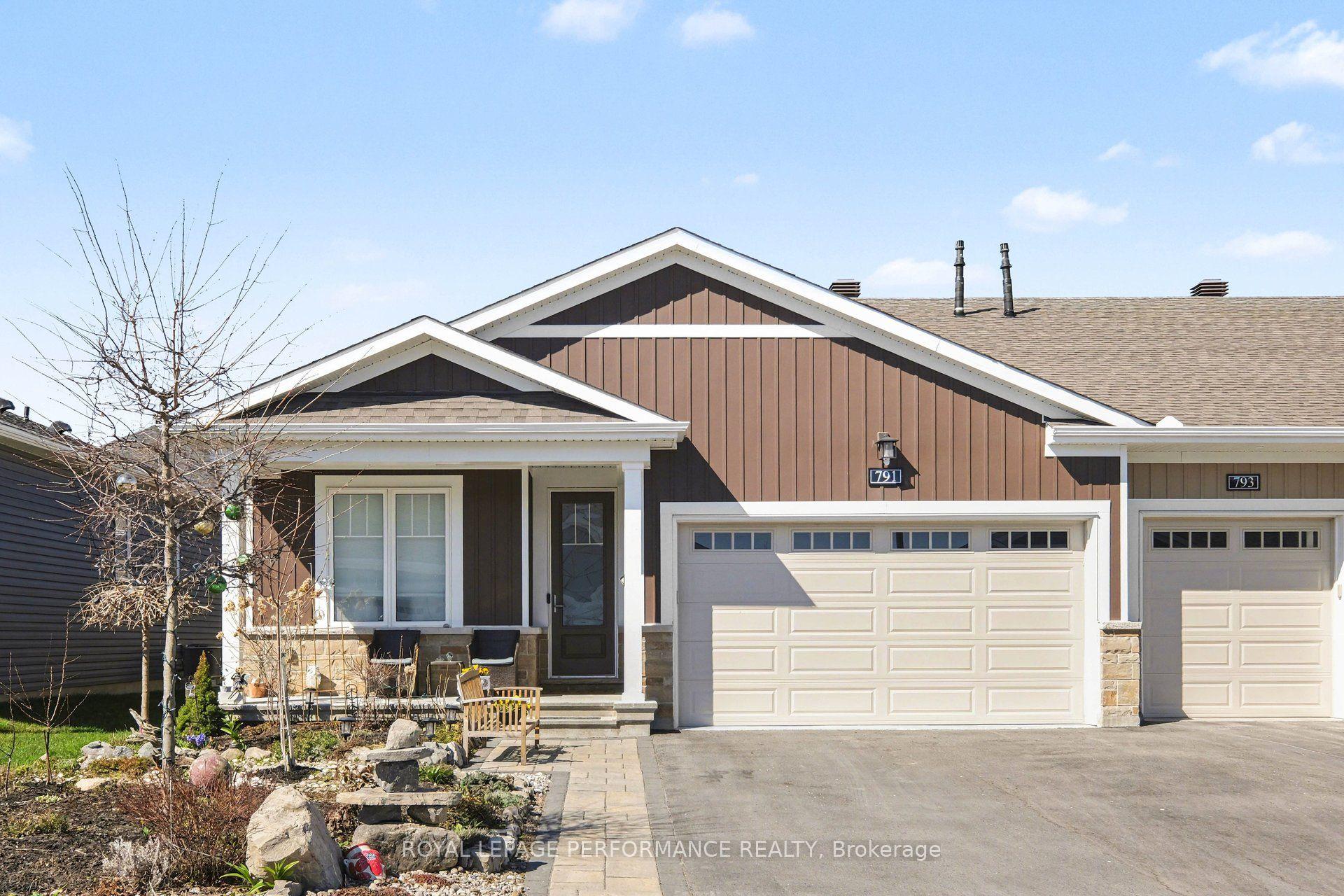 791 Coast Circle — photo 1