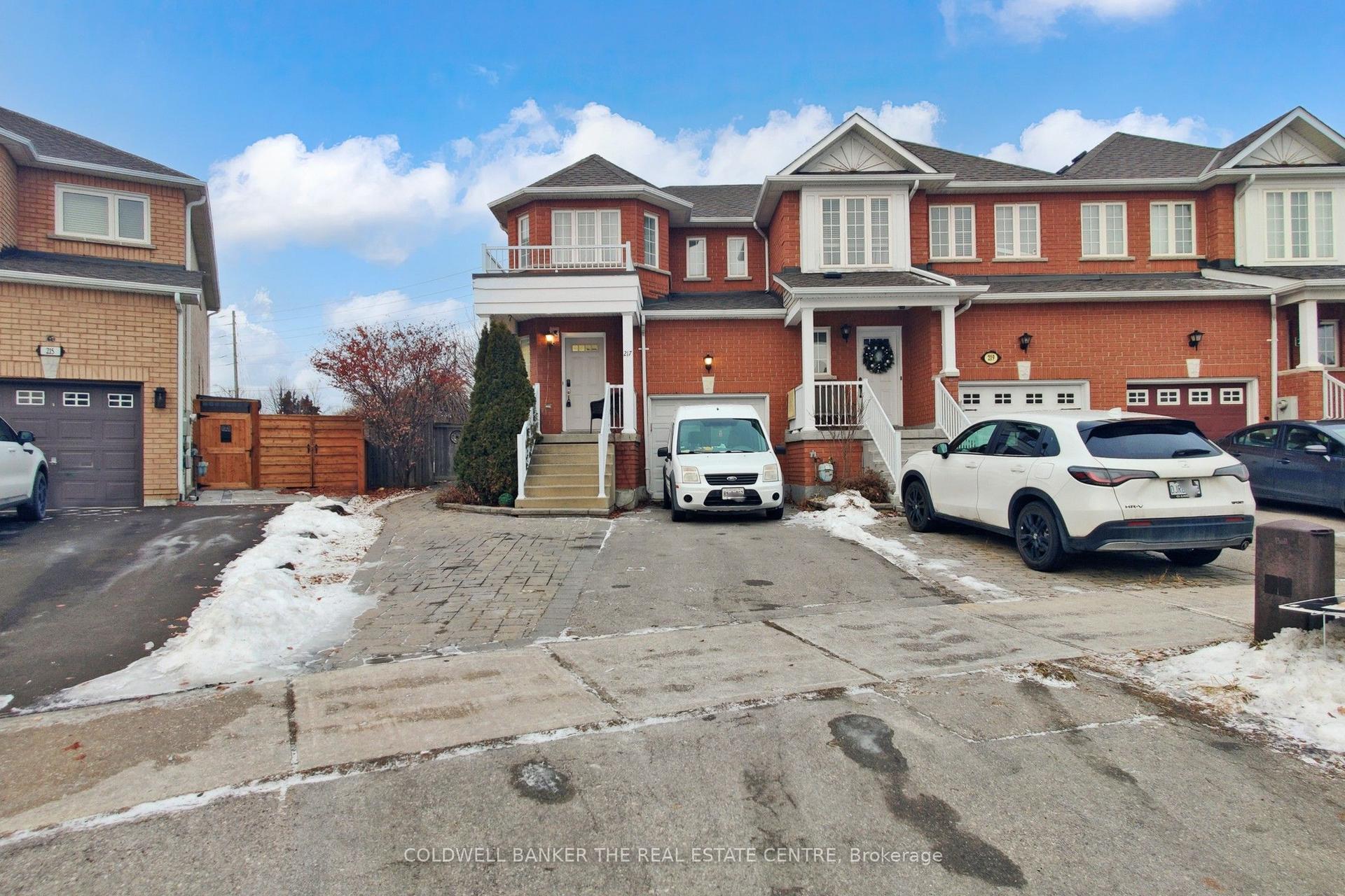 217 Stonebriar Drive N — photo 1