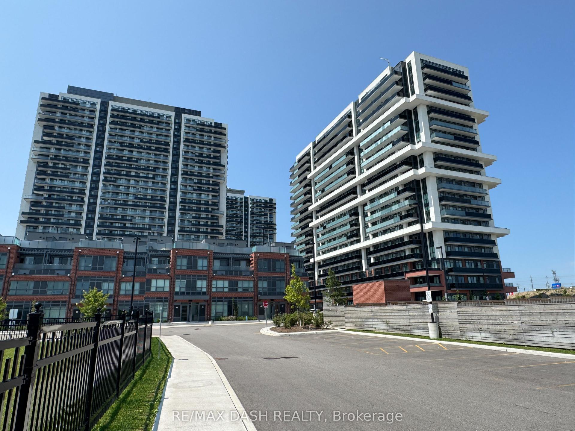 2545 Simcoe Street N 824 #824, Oshawa — Condo for lease, photo 1