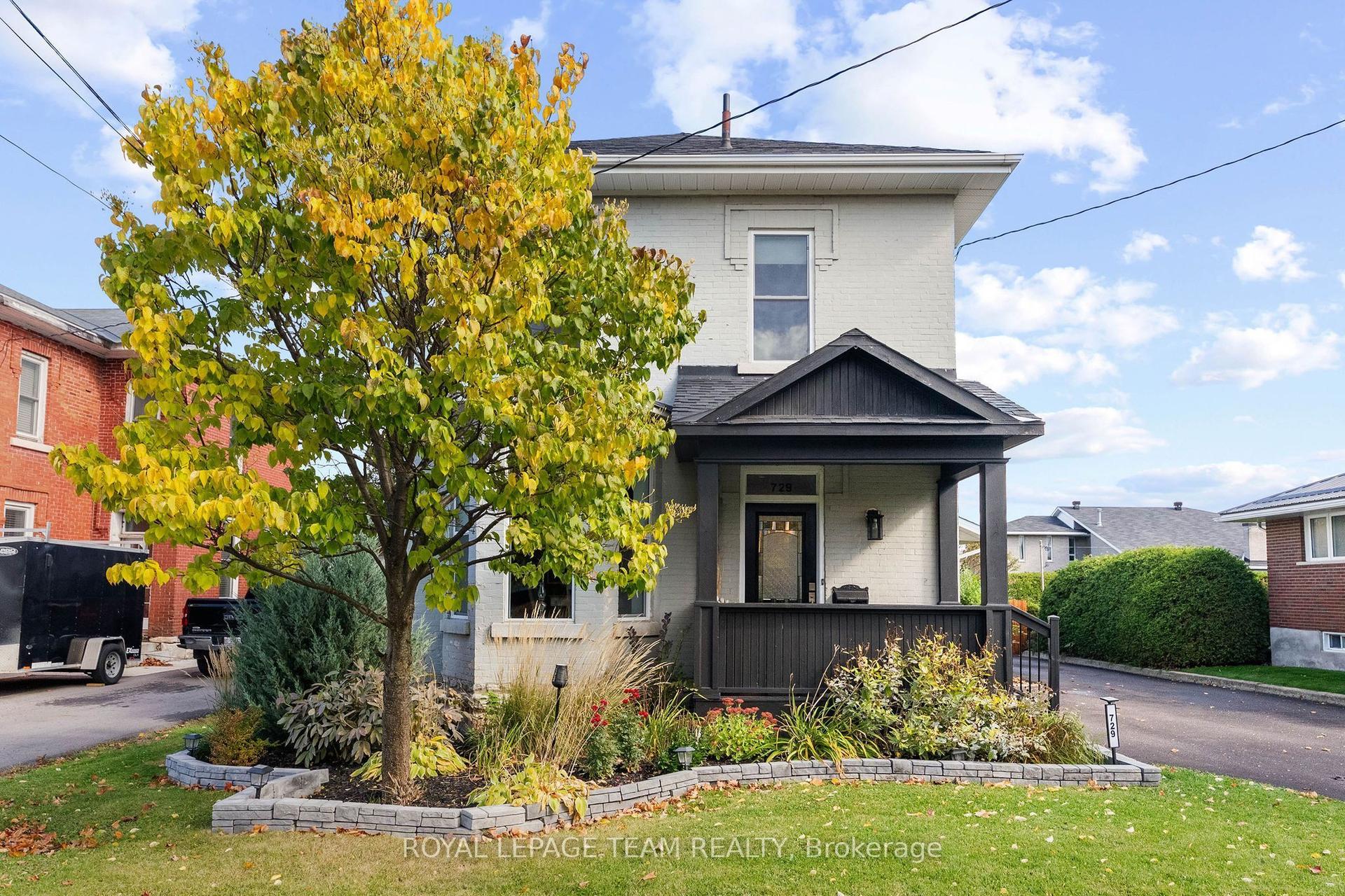 729 Raglan Street S, Renfrew — Detached for sale, photo 1