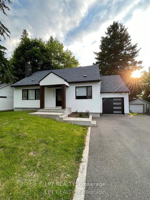 2112 Alta Vista Drive, Alta Vista and Area — Detached for lease, photo 1