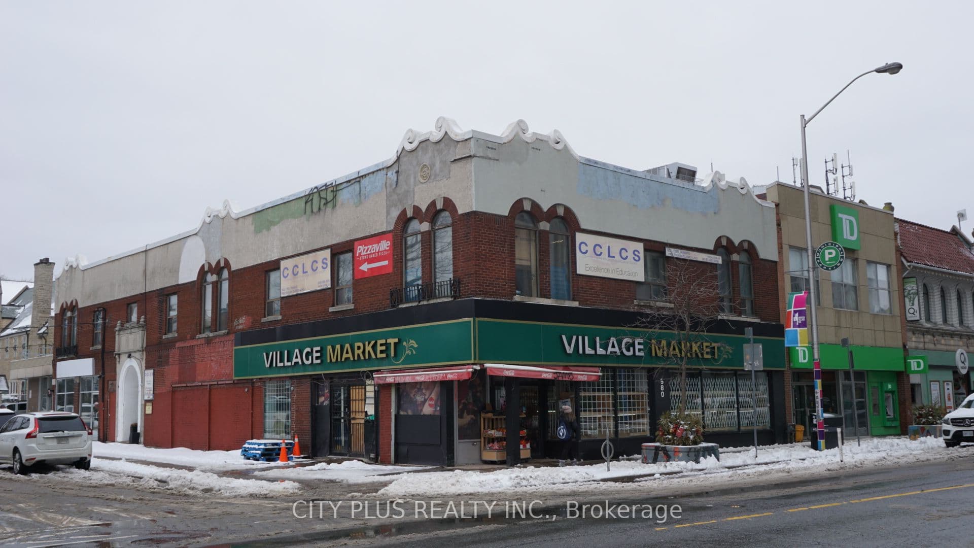 580 Bloor Street W — photo 1