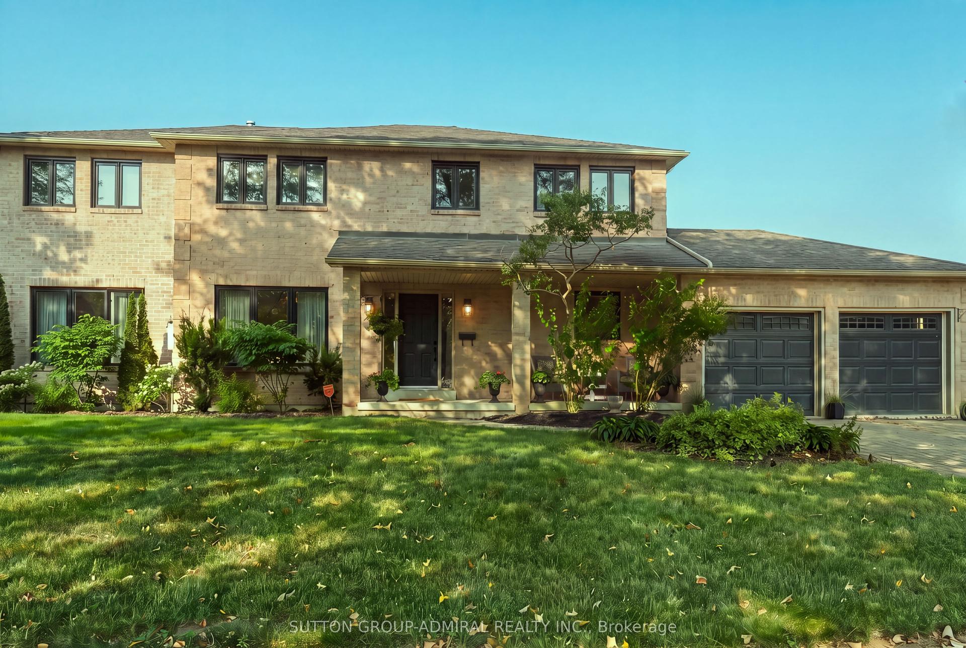 90 Brillinger Street, Richmond Hill — Detached for sale, photo 1