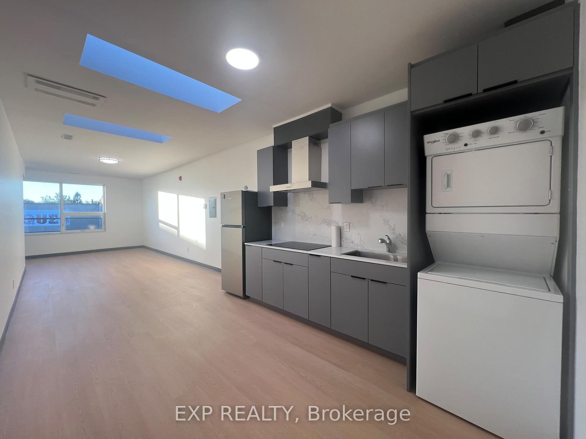 264-268 Ottawa Street N 4 #4, Hamilton — Condo for lease, photo 1
