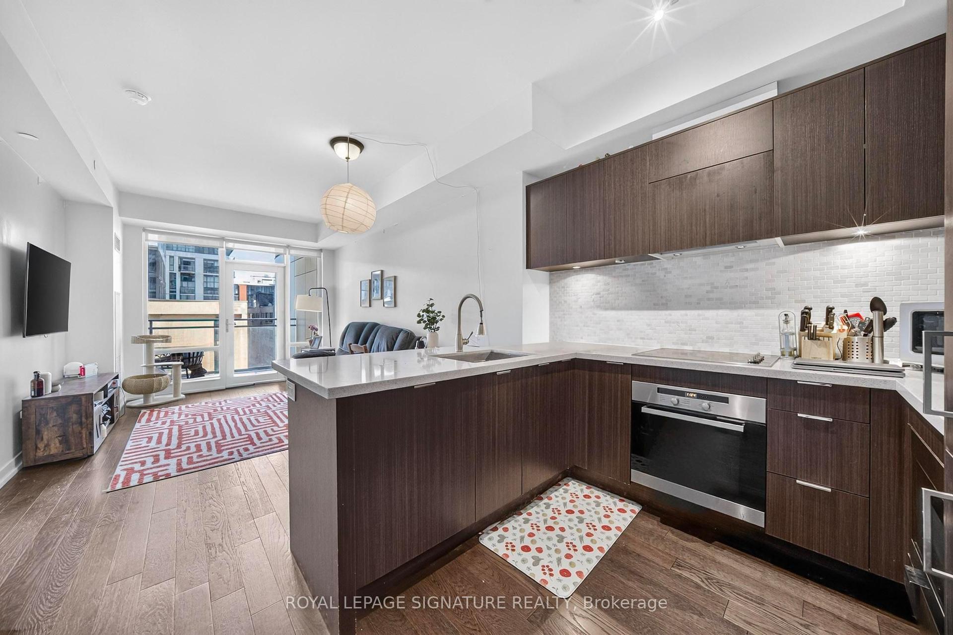 21 Widmer Street 1001 #1001, Toronto — Condo for lease, photo 1
