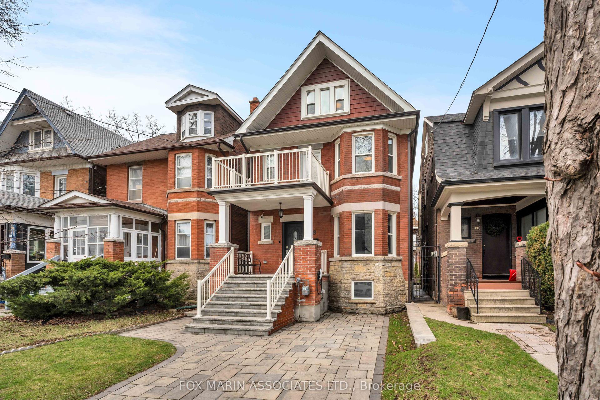 8 Springhurst Avenue — photo 1