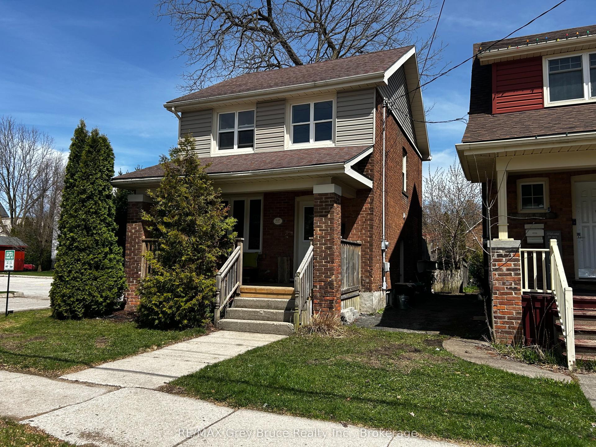 937 4th Avenue E — photo 1