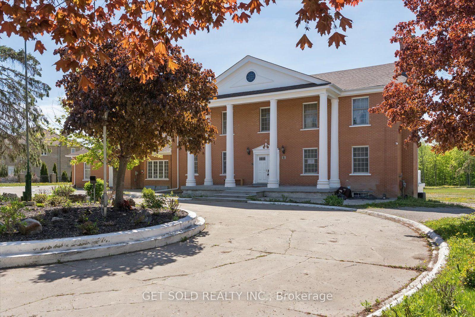 6 Bowman Avenue — photo 1