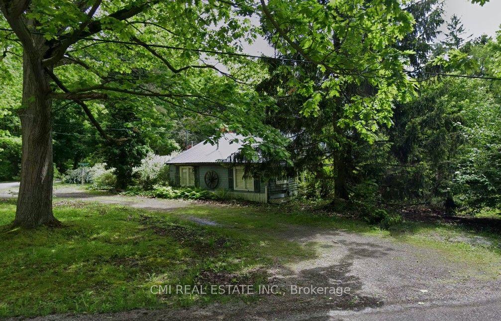 994 RIDGEWOOD Avenue — photo 1