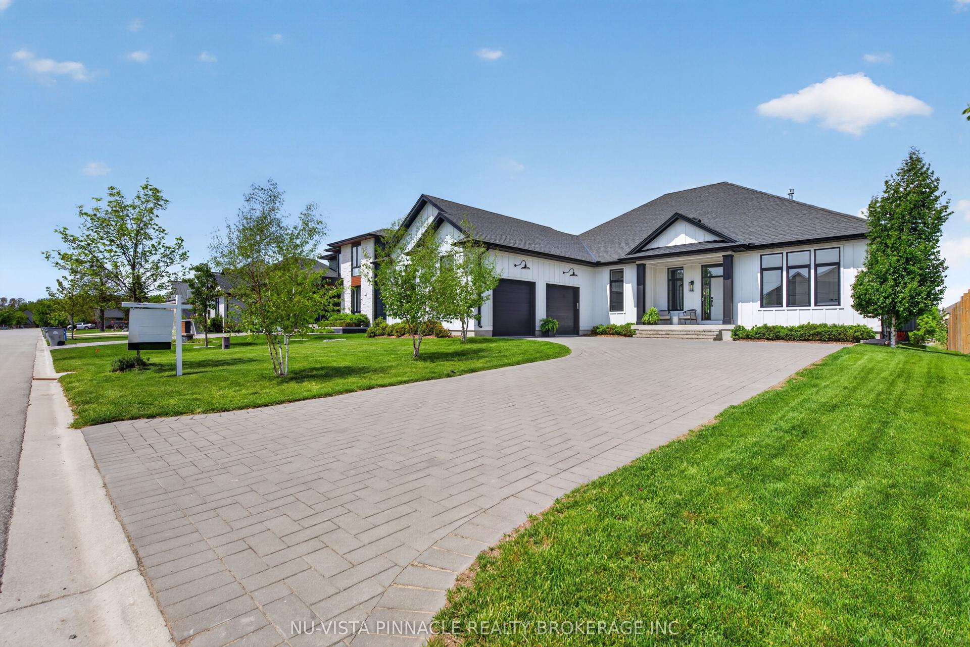 2572 LUCAS Avenue, Strathroy-Caradoc — Detached for sale, photo 1