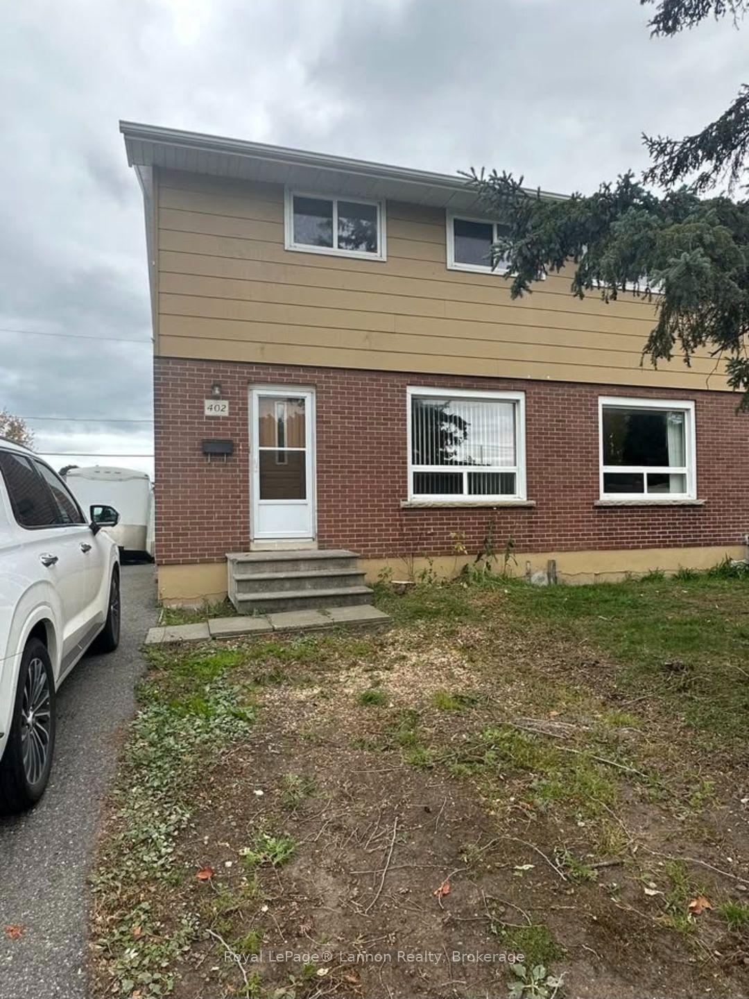 402 James Street N, Thunder Bay — Semi-Detached for sale, photo 1
