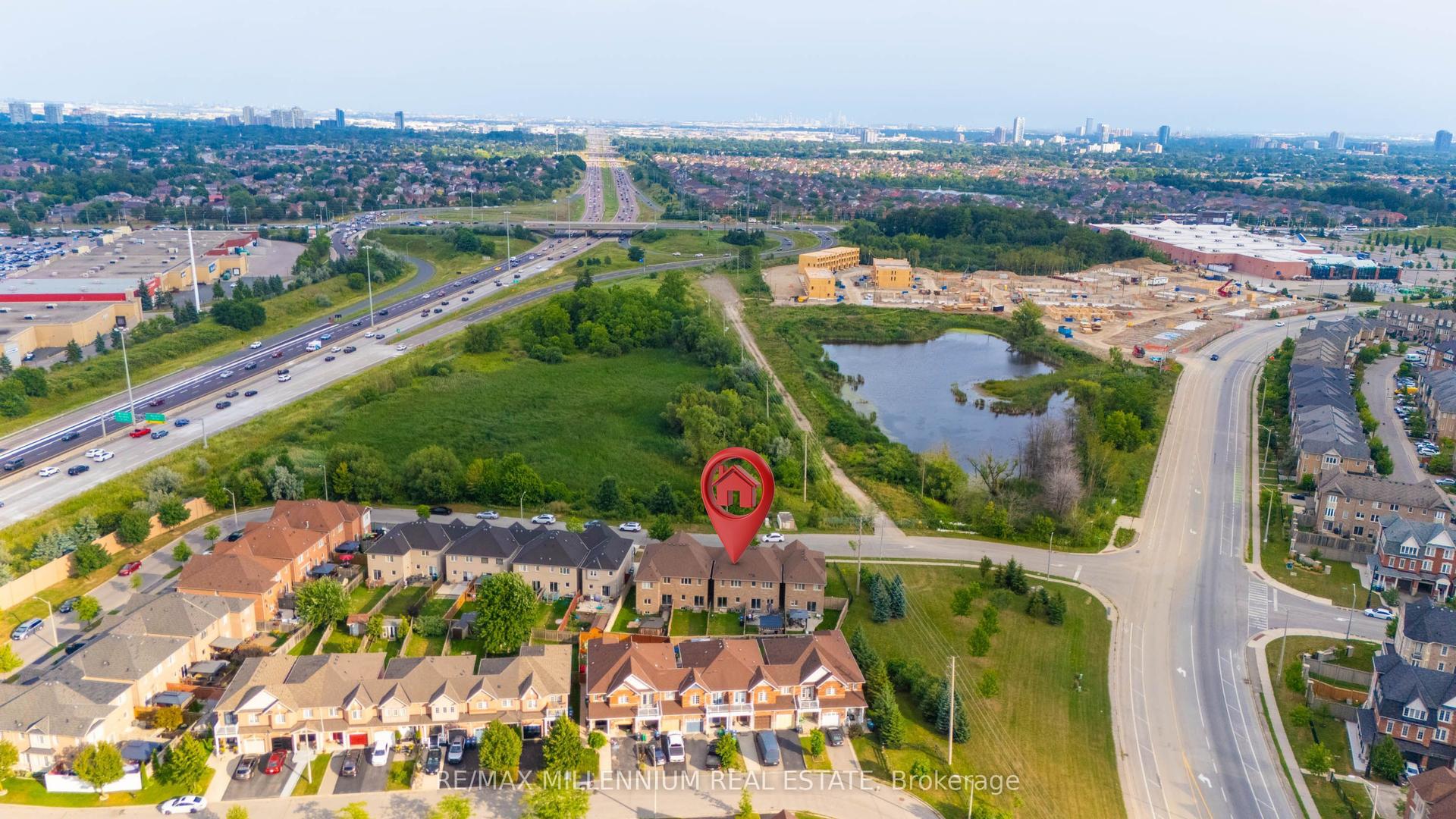 18 Brussels Avenue, Brampton — Townhouse for sale, photo 1
