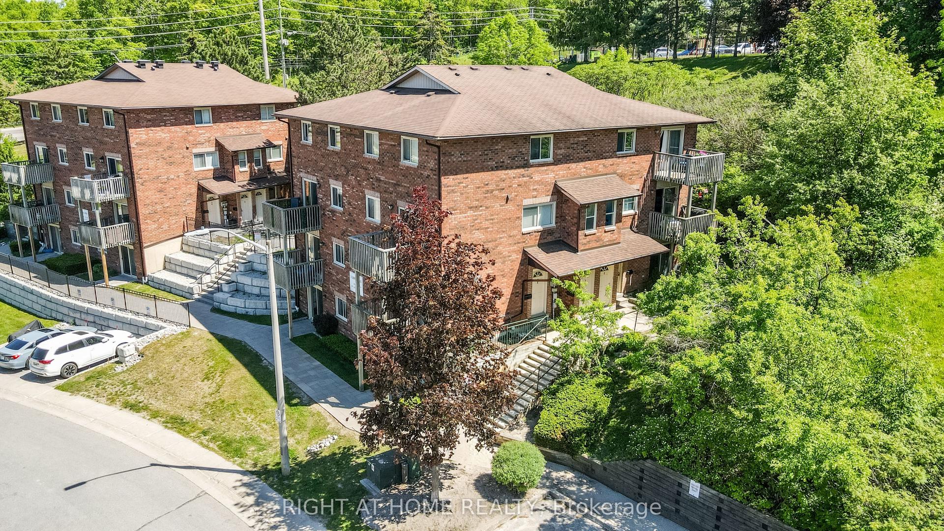 3 Sawmill Road 2 #2, Barrie — Condo for sale, photo 1