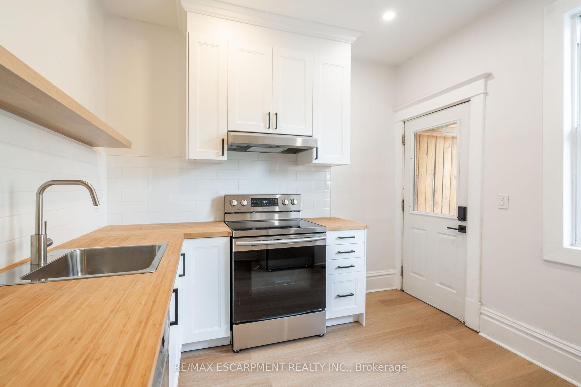 48 Burris Street 1 #1, Hamilton — Detached for lease, photo 1