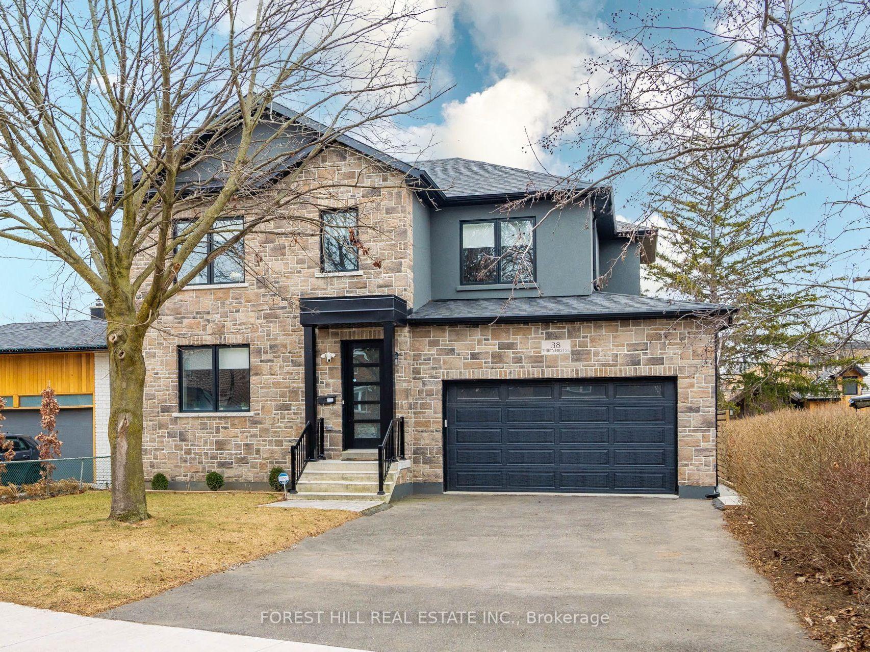 38 Thirty-First Street, Toronto — Detached for lease, photo 1
