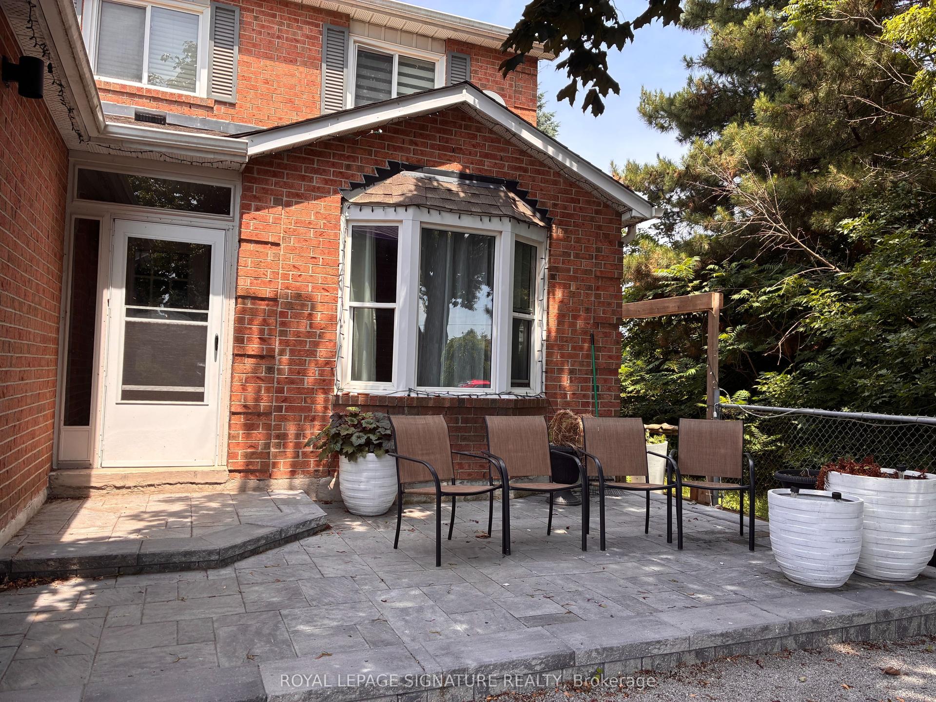 4 Bramwell Drive — photo 1