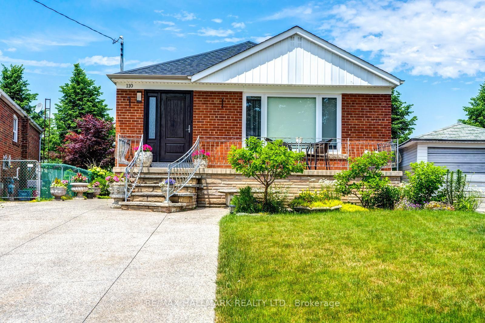 110 Trinnell Boulevard, Toronto — Detached for lease, photo 1