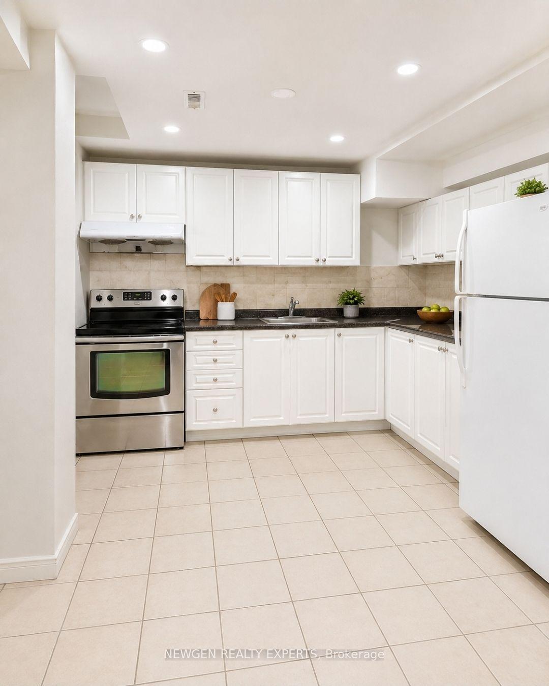 35 Casemore Road Bsmnt #Bsmnt, Toronto — Detached for lease, photo 1