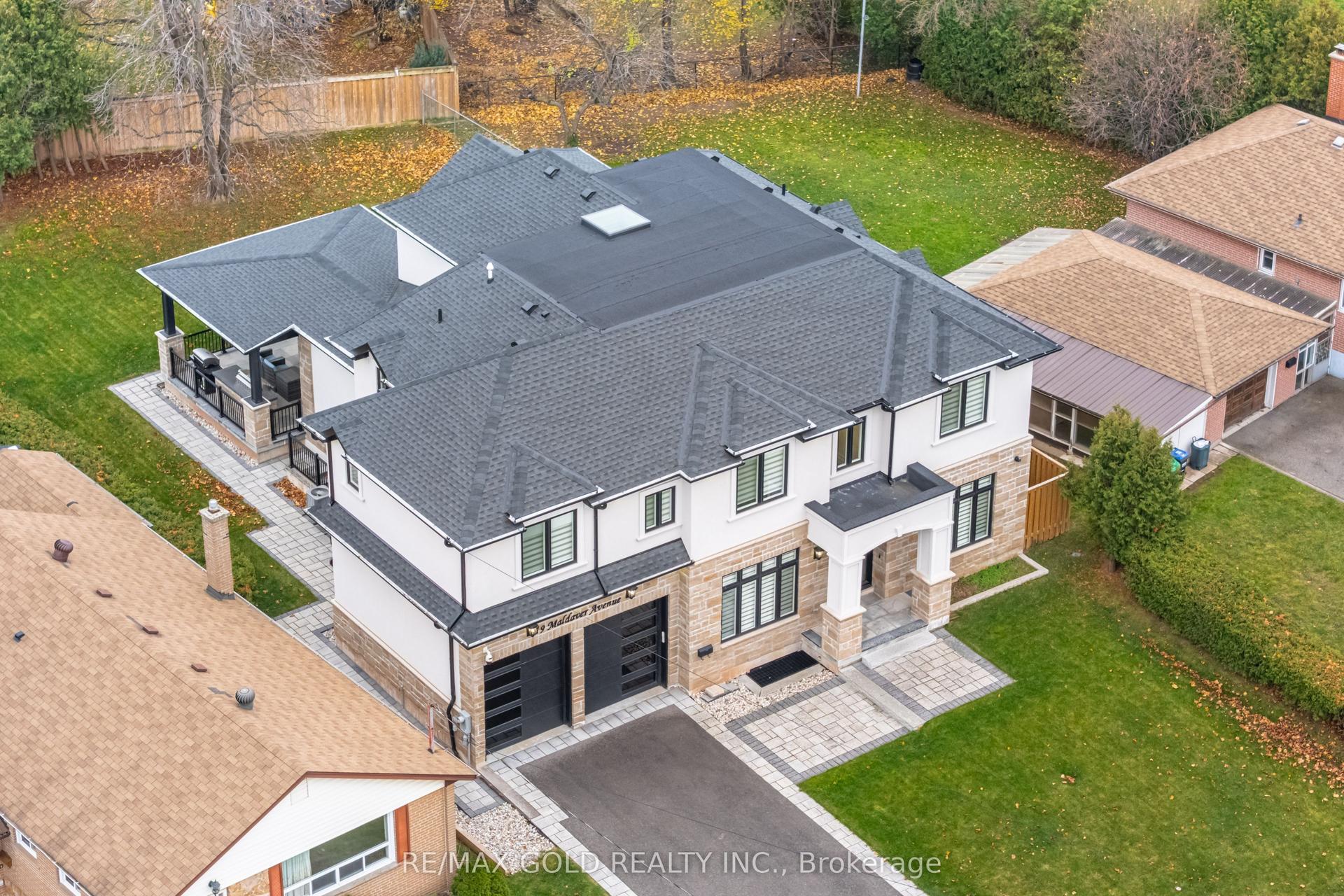 19 Maldaver Avenue — photo 1