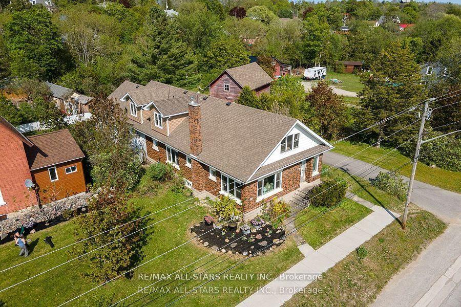61 Francis Street E — photo 1
