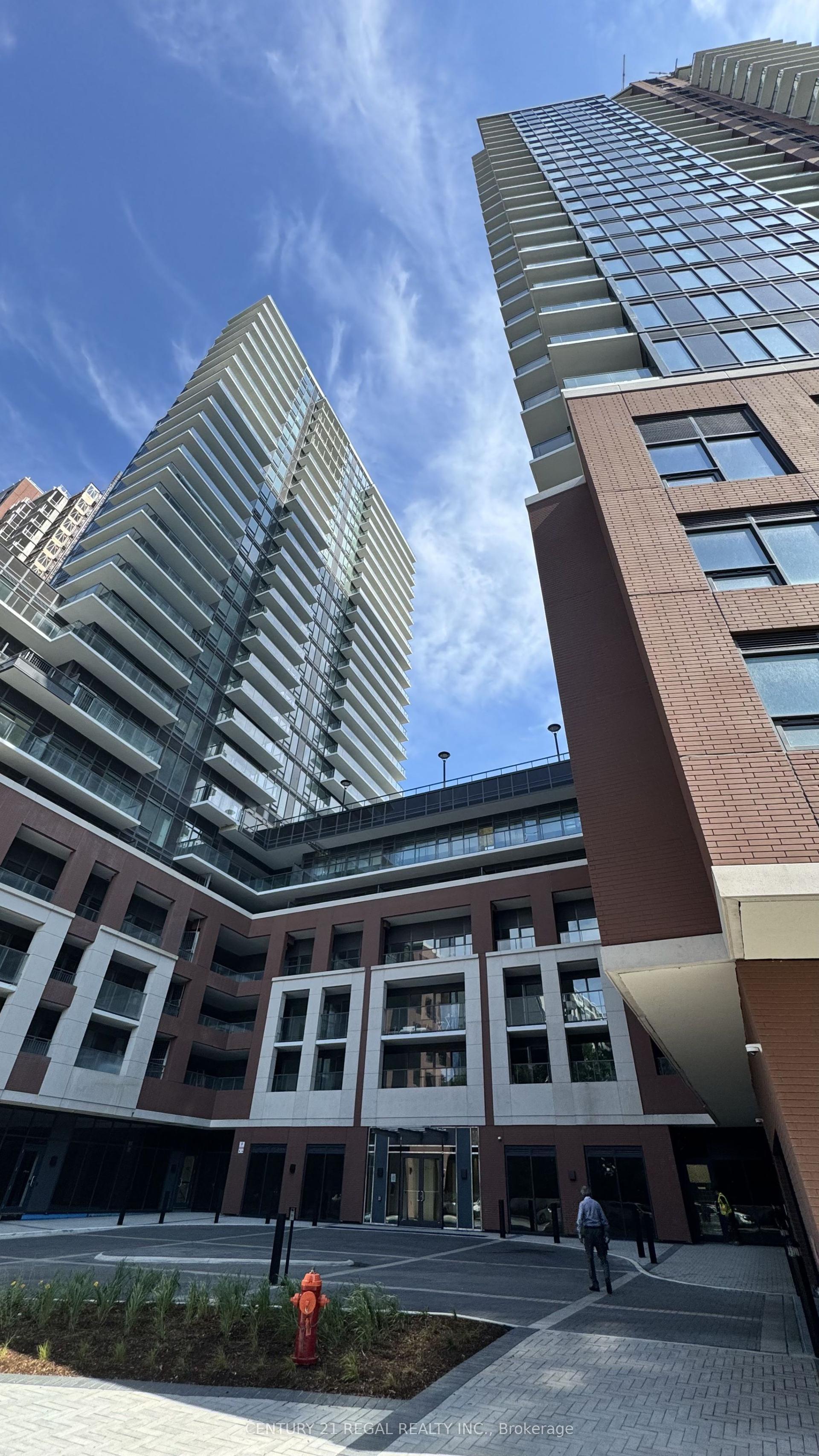 4010 Eglinton Avenue 1210 #1210, Toronto — Condo for lease, photo 1