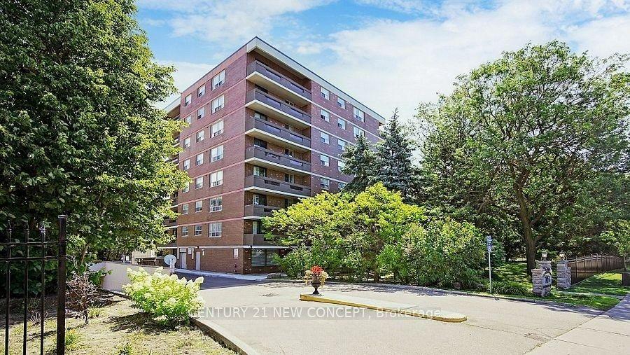 7451 Yonge Street 101 #101 — photo 1