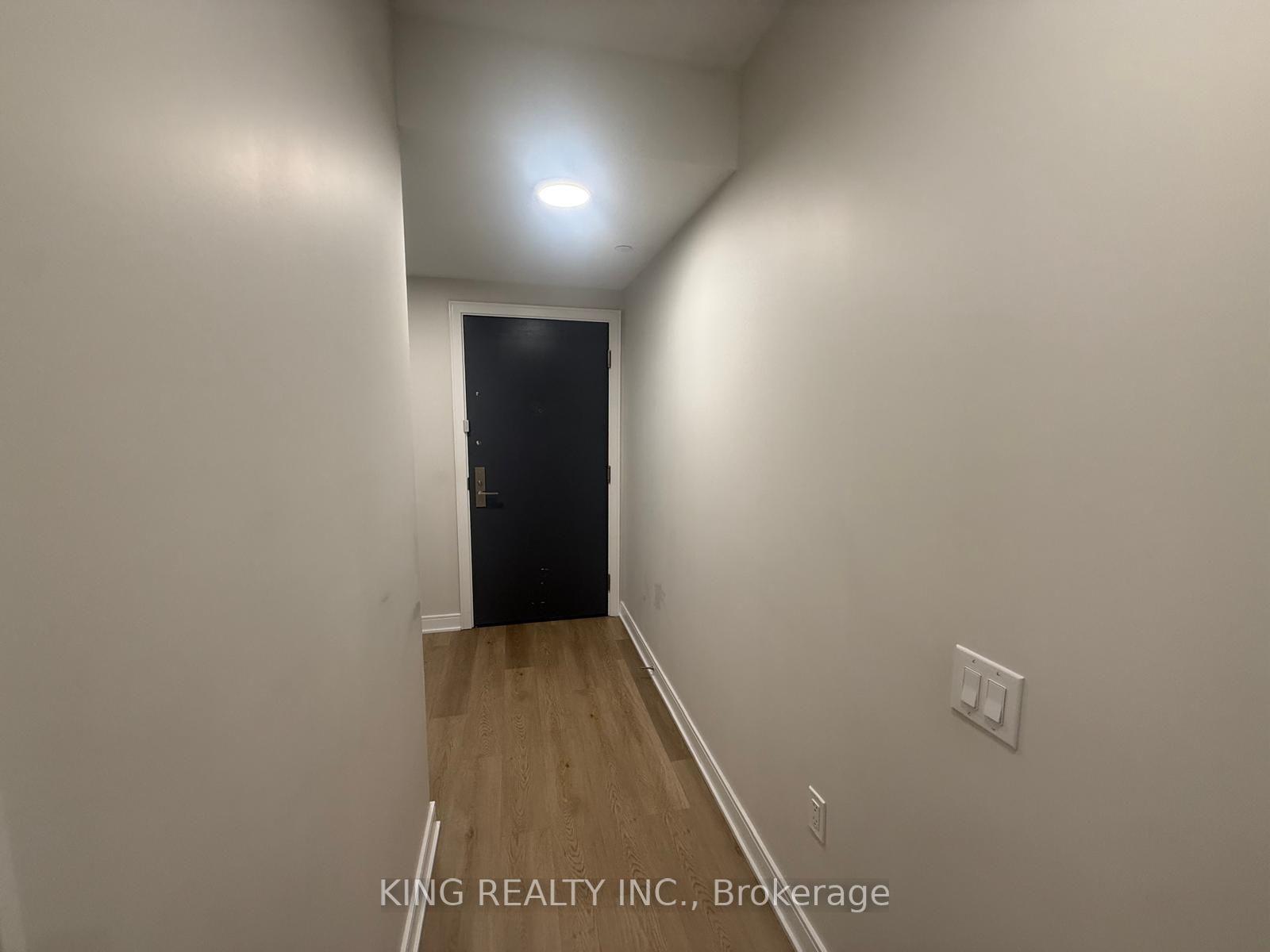 86 Dundas Street, Mississauga — Condo for lease, photo 1
