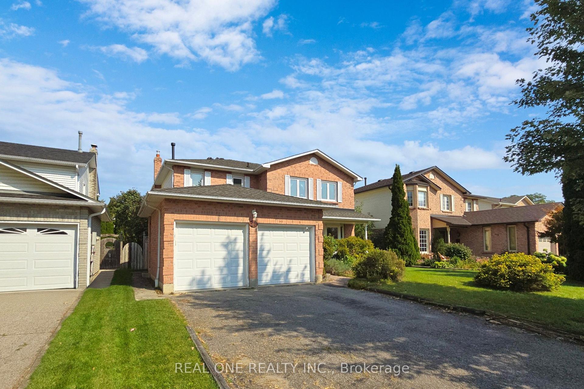 27 Gladiola Court E, Whitby — Detached for lease, photo 1