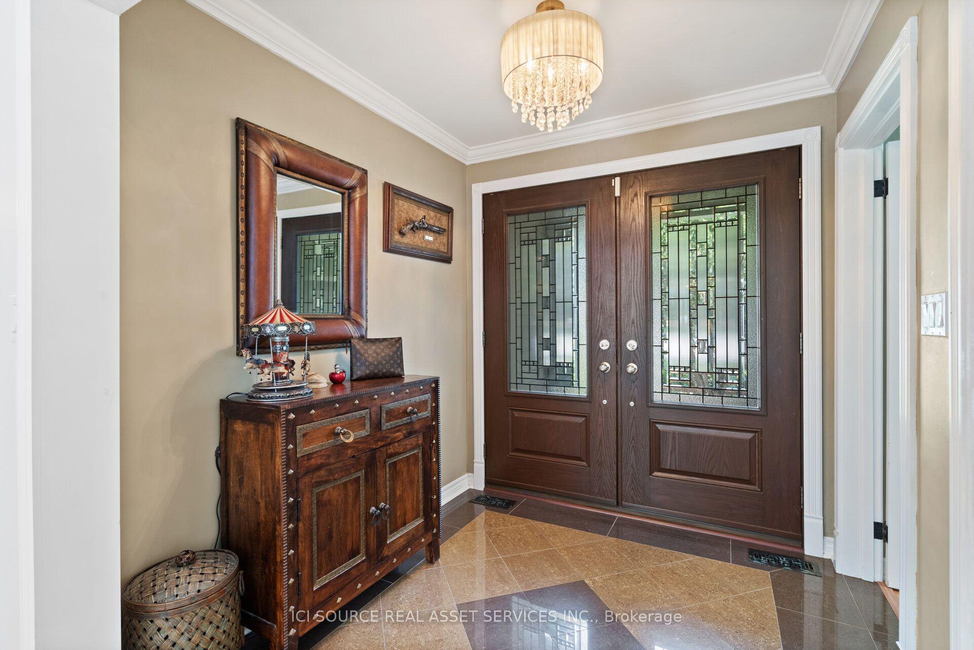 109 Highland Lane, Richmond Hill — Detached for sale, photo 1