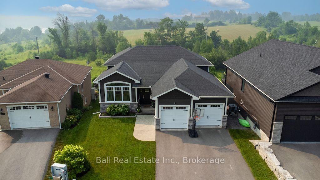 11 Kingdon Avenue, Selwyn — Detached for sale, photo 1