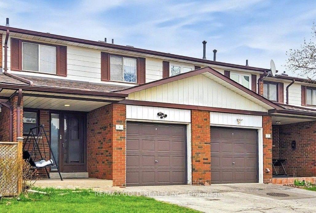 7033 Netherbrae Road 8 #8, Mississauga — Condo Town for sale, photo 1