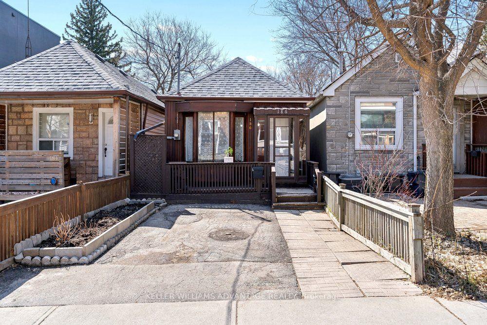 186 Cedric Avenue — photo 1
