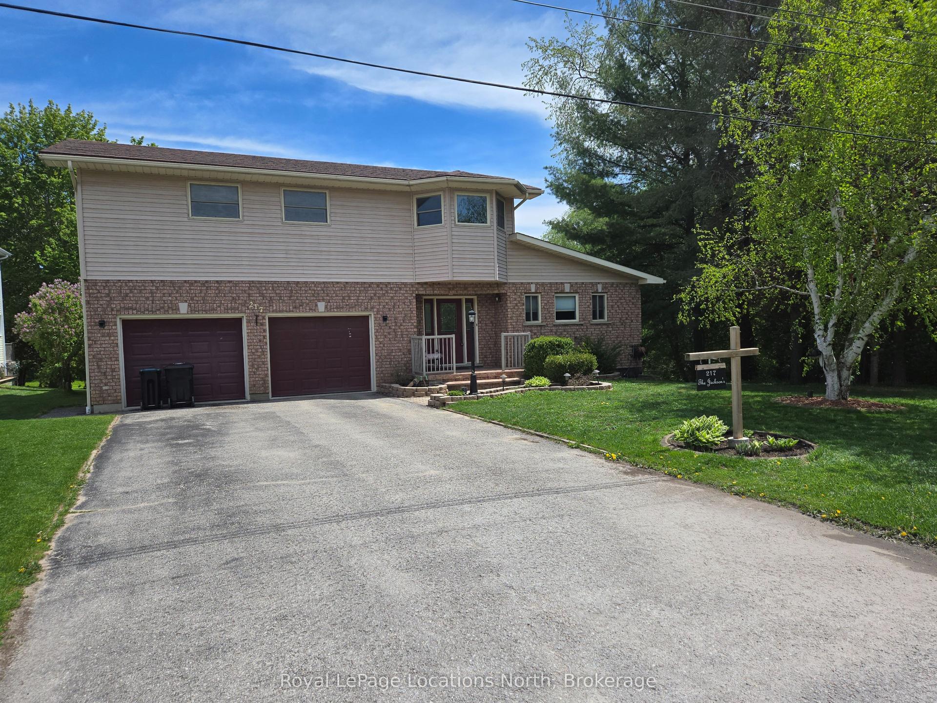 217 Dominion Drive — photo 1
