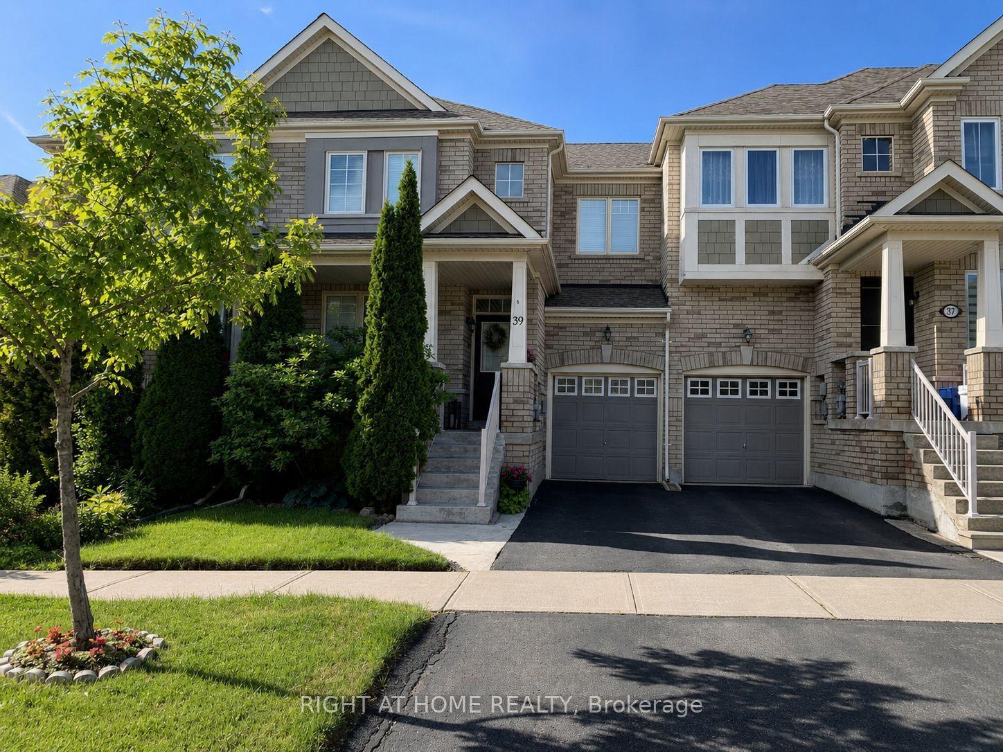39 Pexton Avenue, Richmond Hill — Townhouse for sale, photo 1