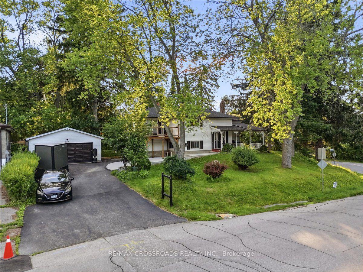 239 Island Road, Toronto — Detached for sale, photo 1