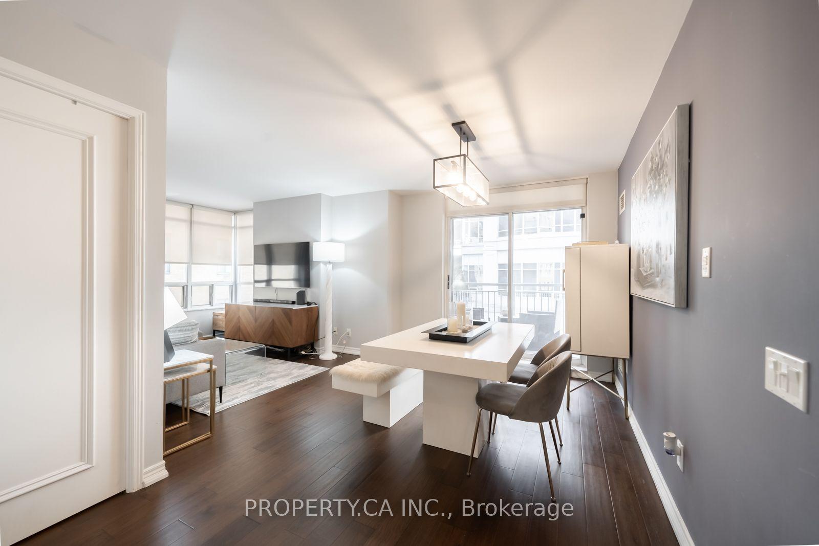 60 St Clair Avenue W 202 #202, Toronto — Condo for sale, photo 1