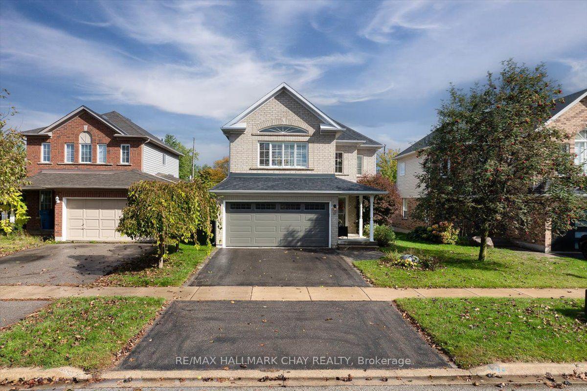 37 Joliette Place, Georgina — Detached for sale, photo 1