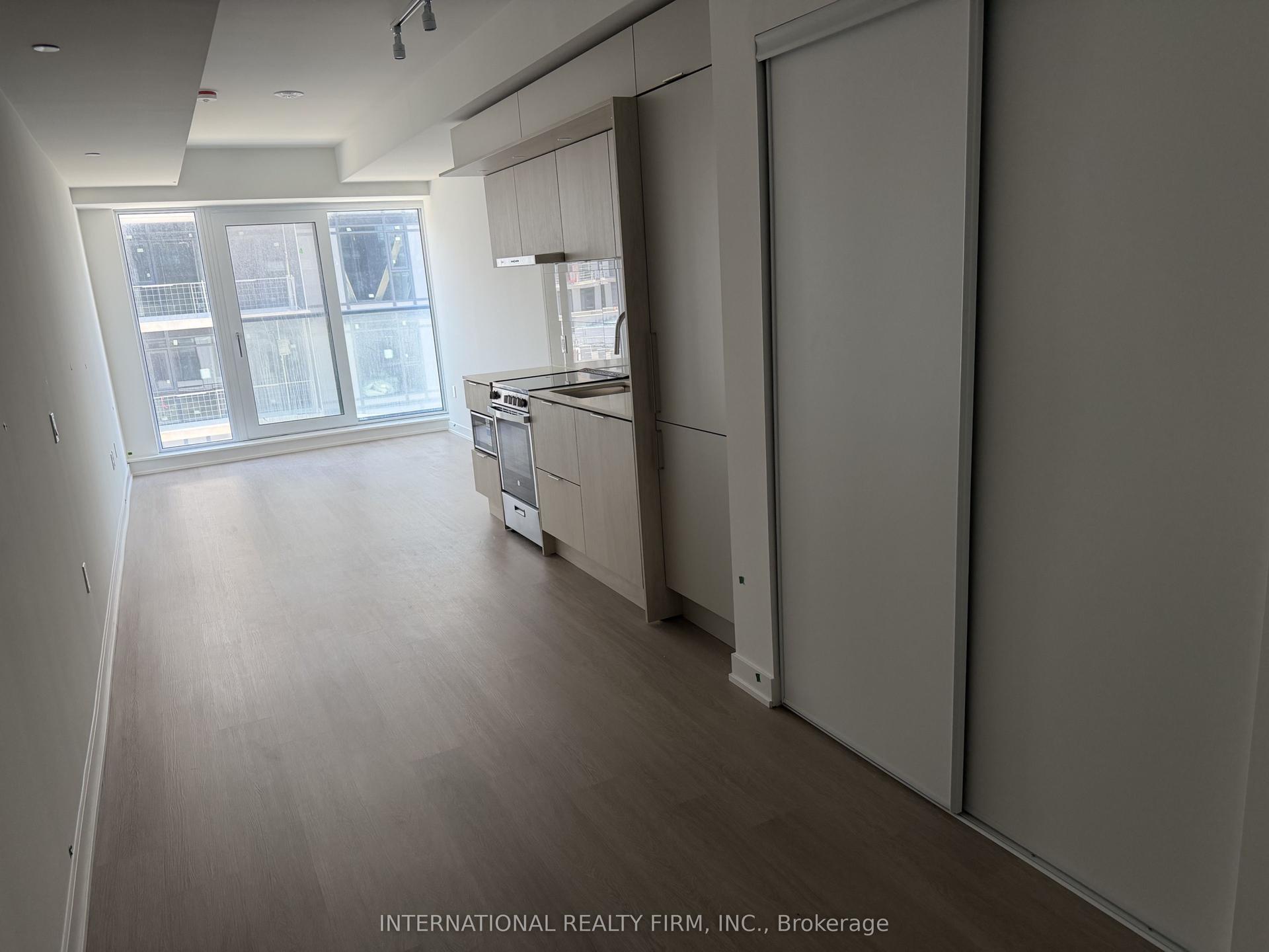 448 Burnhamthorpe Road W 425 #425, Mississauga — Condo for lease, photo 1