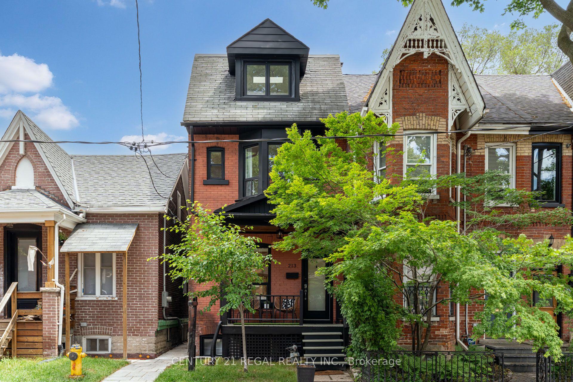 213 Boulton Avenue — photo 1