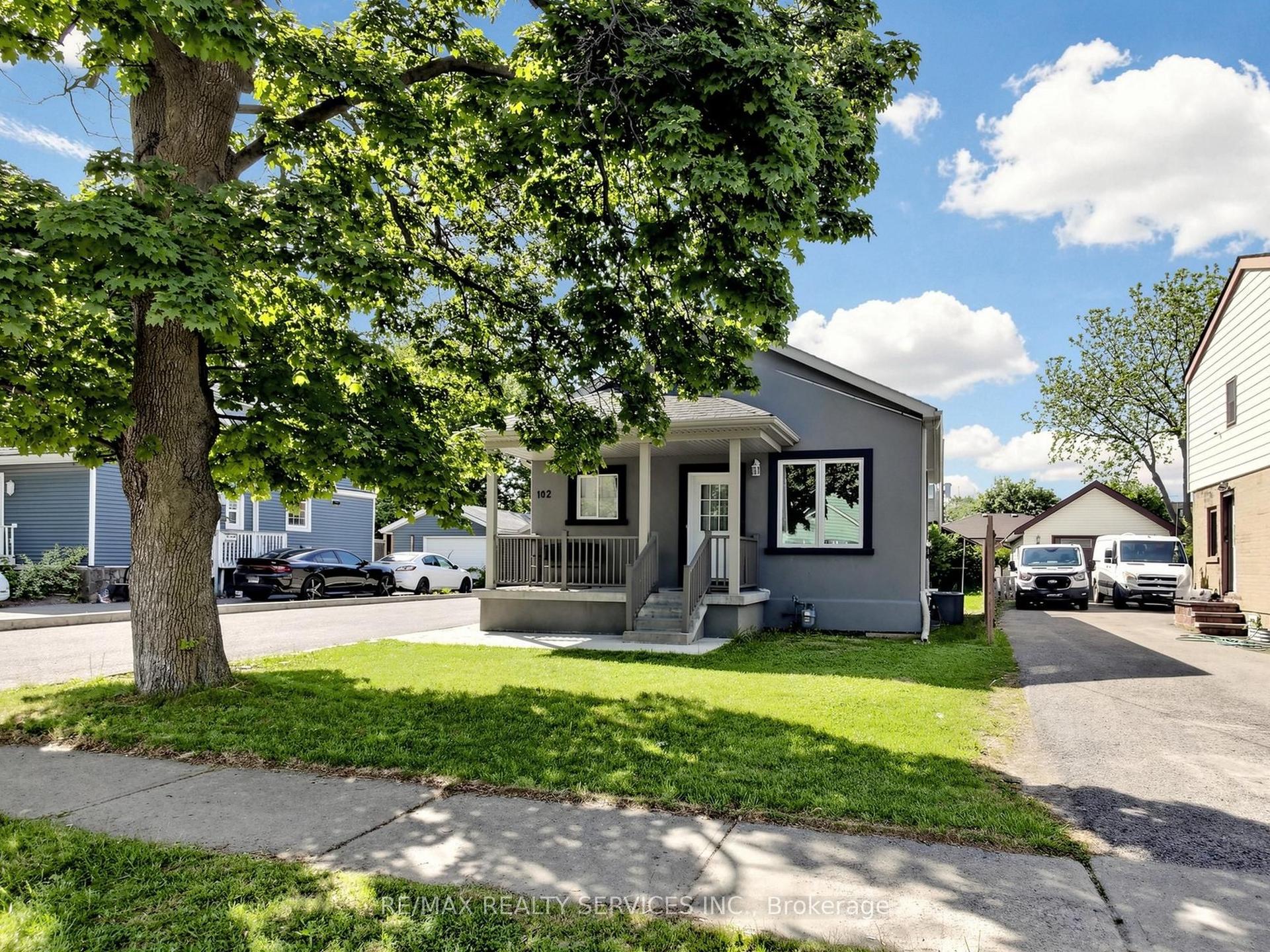 102 Woodward Avenue, Brampton — Detached for sale, photo 1