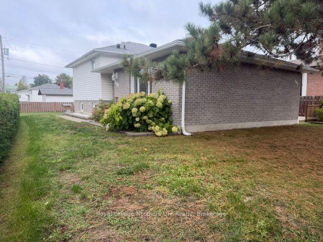 441 Roy Street, West Nipissing — Detached for sale, photo 1