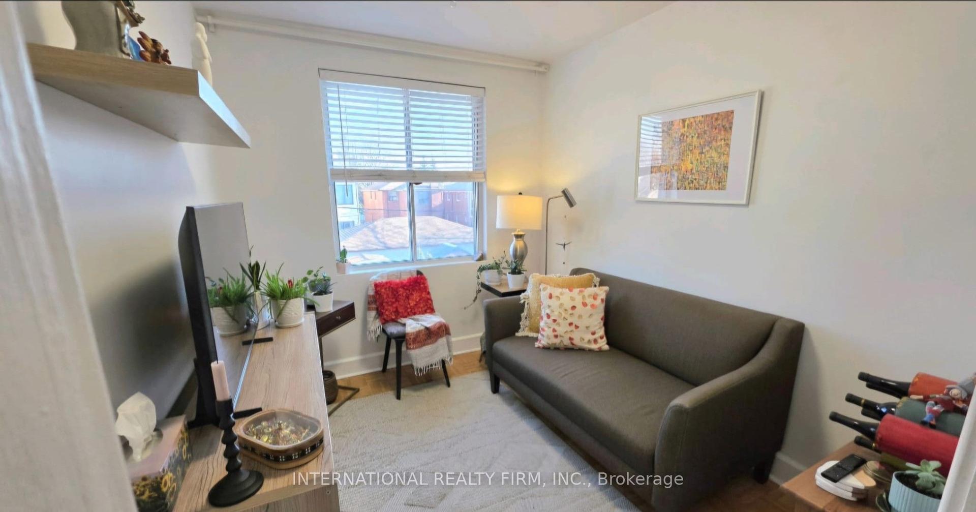75 Auburn Avenue 2 #2, Toronto — Detached for lease, photo 1