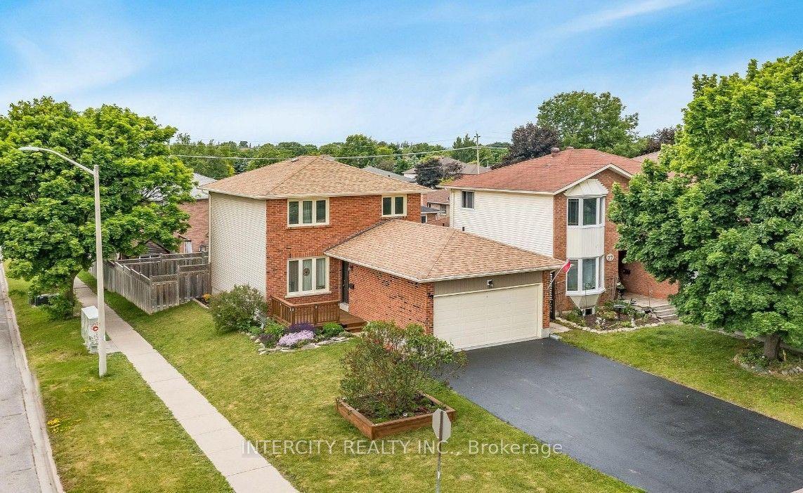 79 Kinzie Lane, Barrie — Detached for lease, photo 1